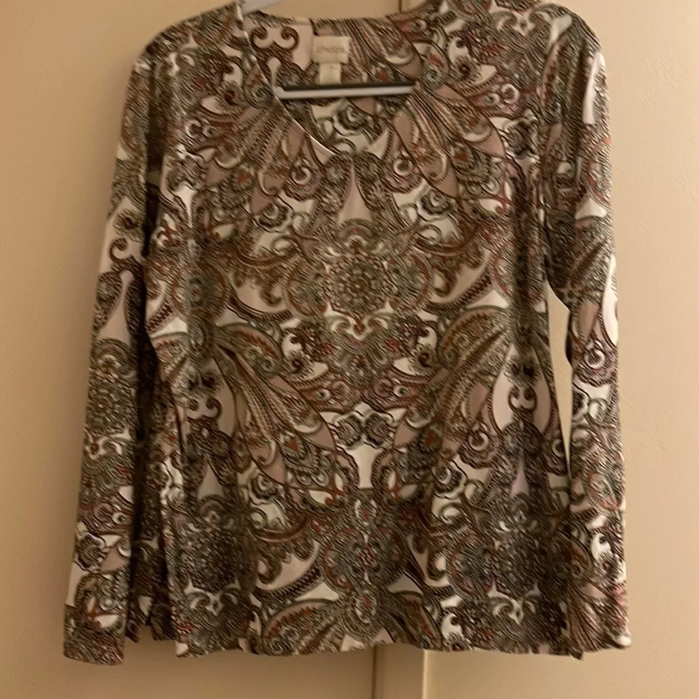 Dusty Rose Paisley Tee - Picture 1 of 7